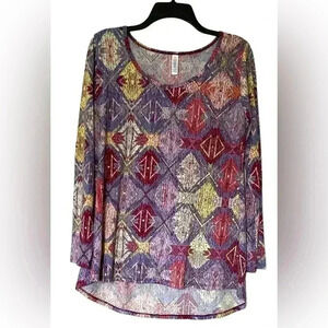 NWT LuLaRoe Scooped Neck Geometric Print Long Sleeve high& Low Hem T- Shirt L